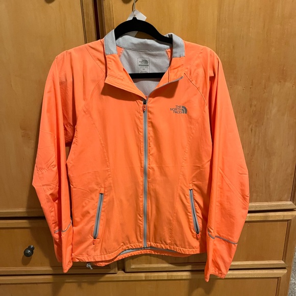 The North Face Windbreaker, Size Medium - Picture 1 of 2